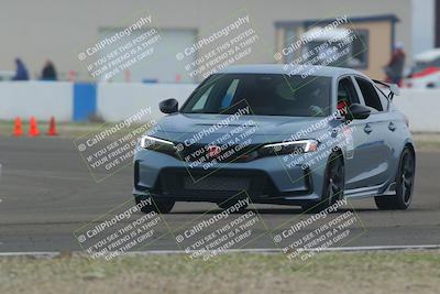 media/Dec-19-2025-Lucky Dog Racing (Fri) [[3b7b1b5fc8]]/Beginner/Session 2 Turn 1/